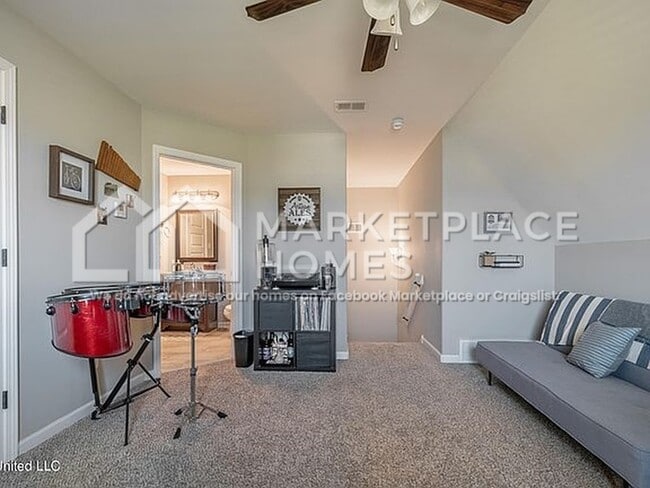 Building Photo - 8295 Blue Ridge Dr