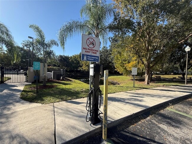 Building Photo - 2954 Lucayan Harbour Cir