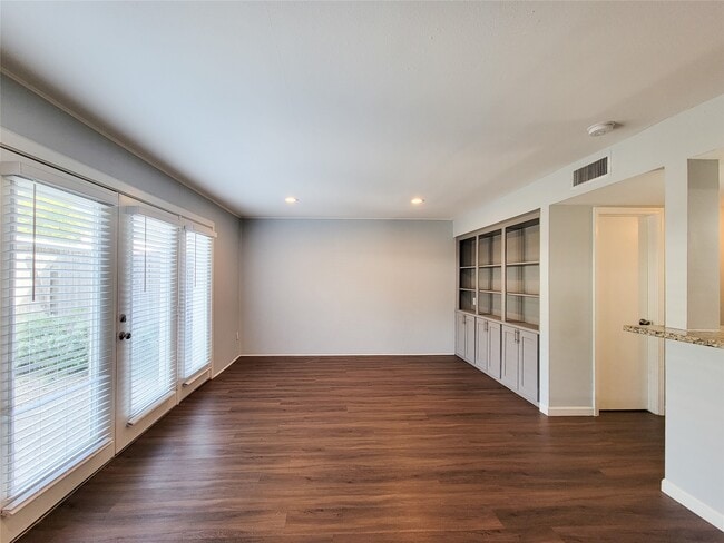 Building Photo - 13168 Trail Hollow Dr