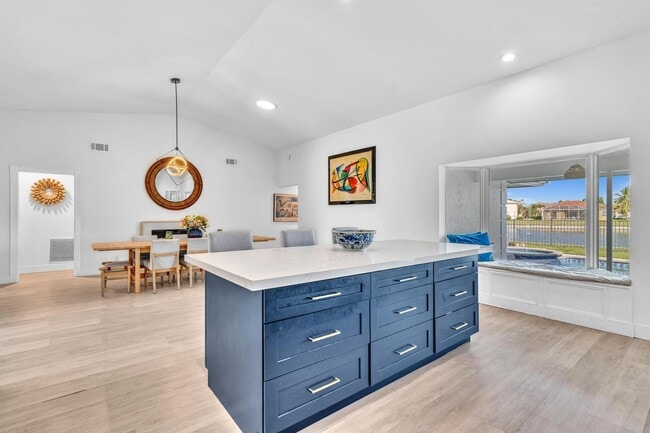 Building Photo - 12502 Baywind Ct
