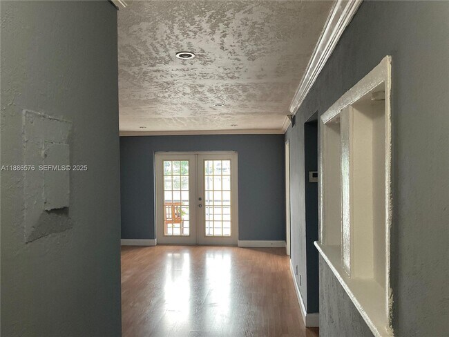 Building Photo - 2775 Taft St