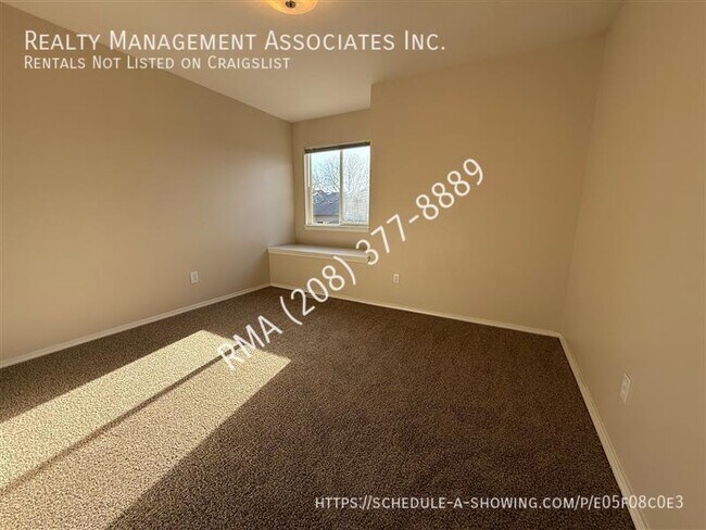 Building Photo - 5937 N Cobbler Ln