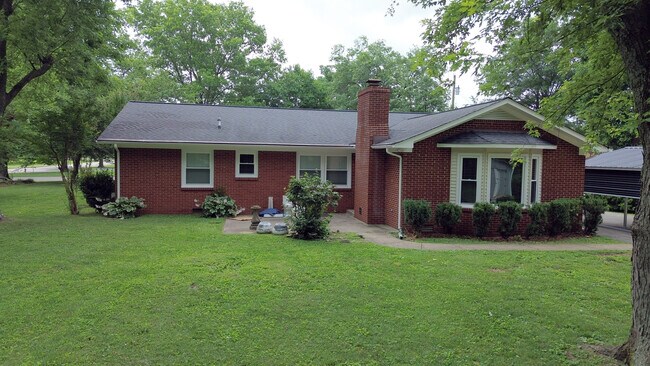 Building Photo - 308 S Baird Ln