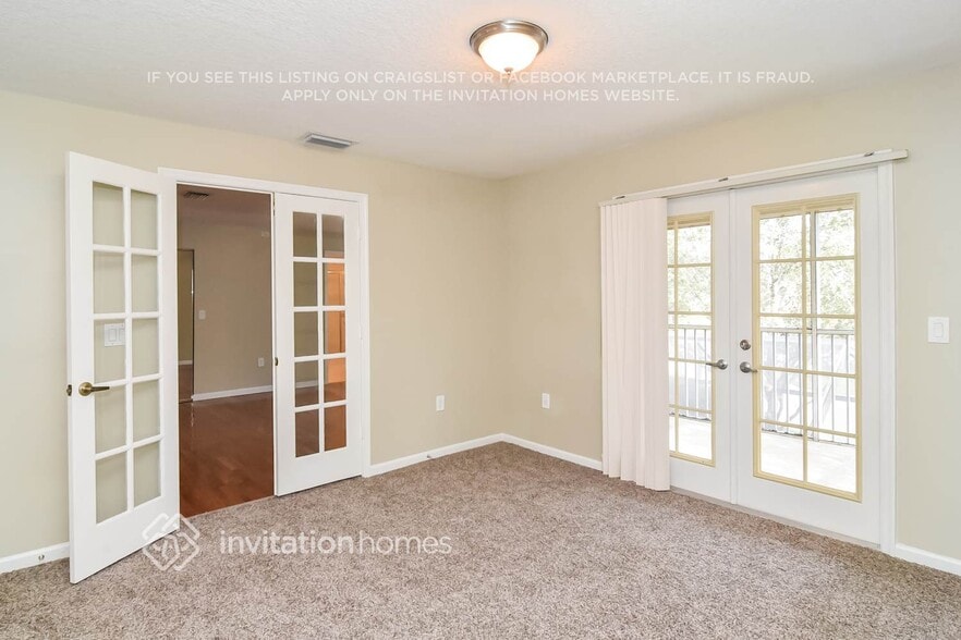 Building Photo - 11568 NW 6th Ct