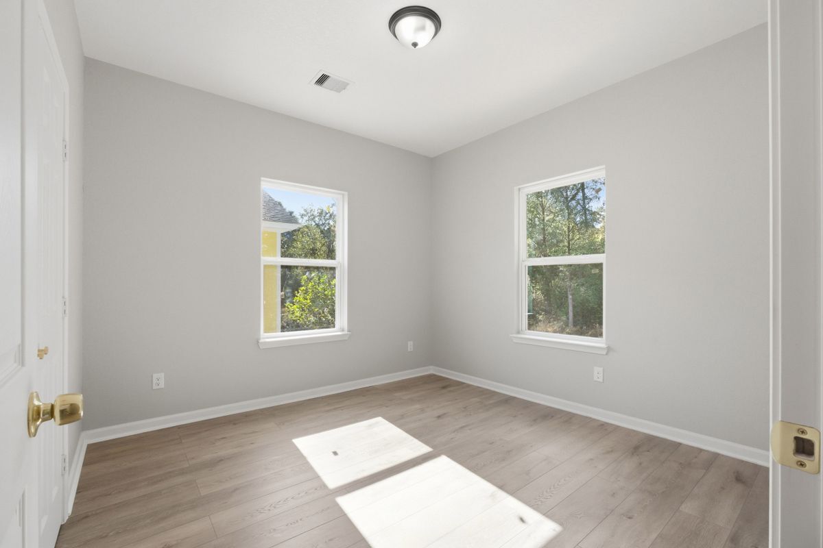 Building Photo - 1915 Ross Ave