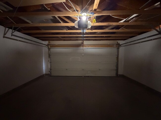 Building Photo - 1405 Secret Valley Dr SW