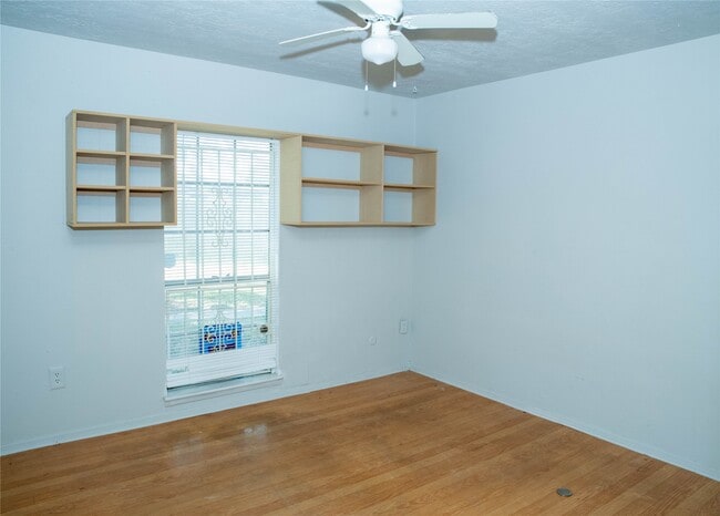 Building Photo - 12823 High Star Dr