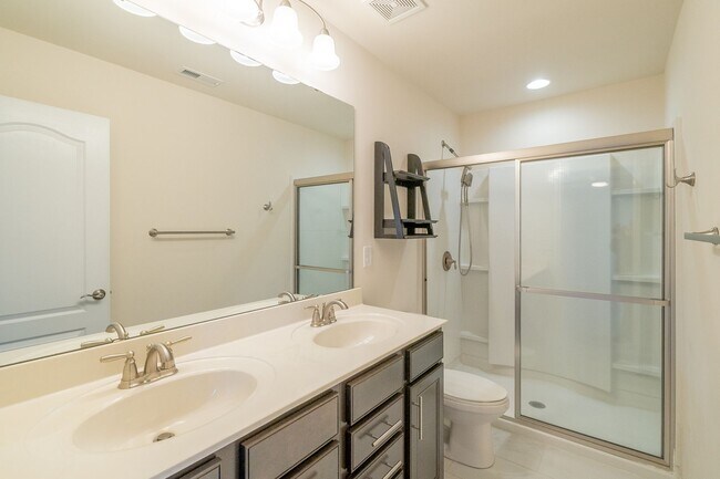 Building Photo - Beautiful 4-Bedroom Home in a Quiet Indian Land Cul-de-Sac!