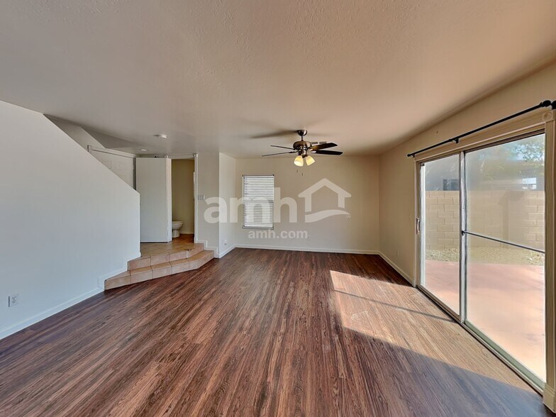 Building Photo - 11801 N Olive St