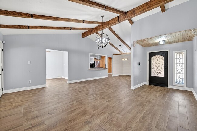 Building Photo - 19818 Packwood Dr