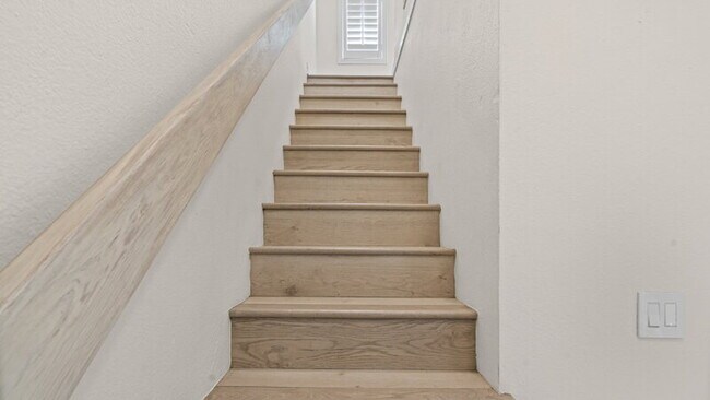 Building Photo - 1281 34th St