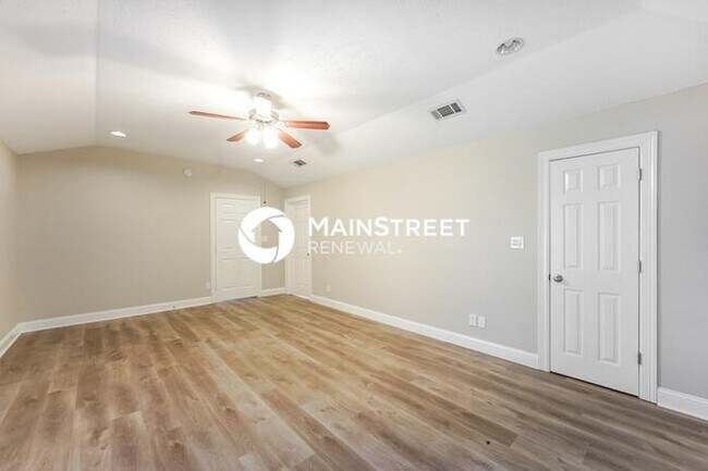 Building Photo - 3 Bedroom Pet-Friendly Home in CRANDALL, TX with Main Street Renewal