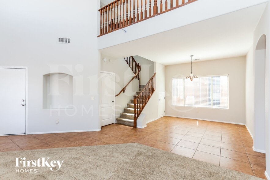 Building Photo - 8404 S Otis Dr