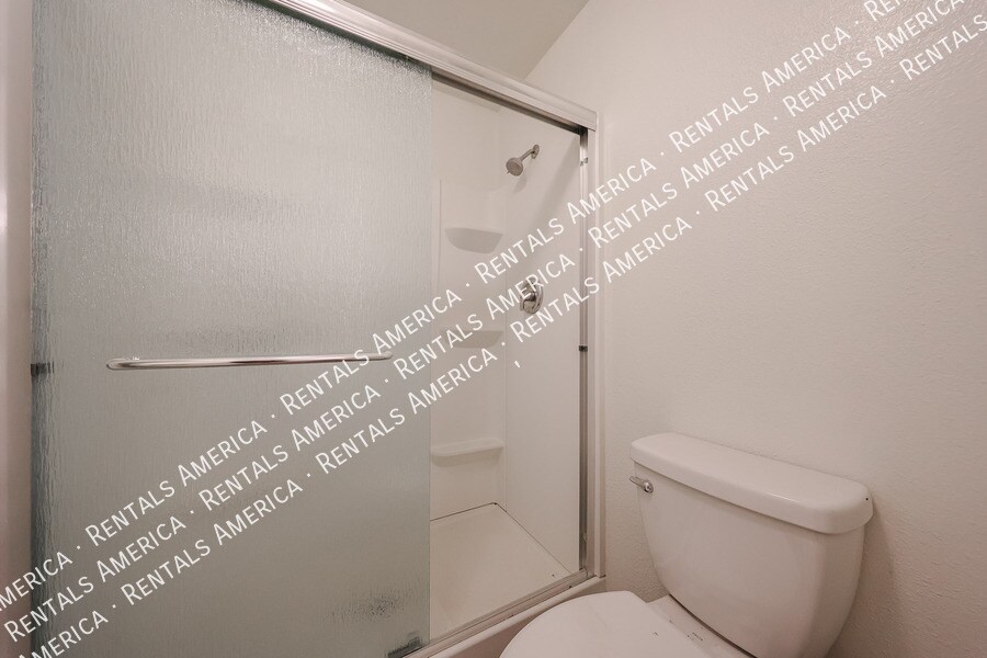 Building Photo - 5525 E Thomas Rd