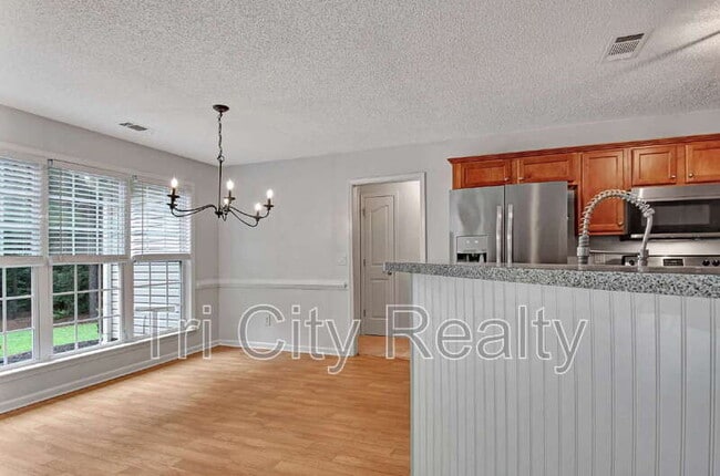 Building Photo - 69 Meadows Creek Ln