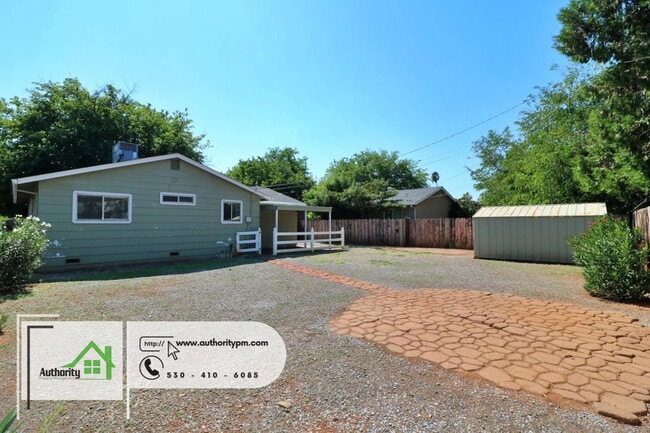 Building Photo - 2326 Corona St