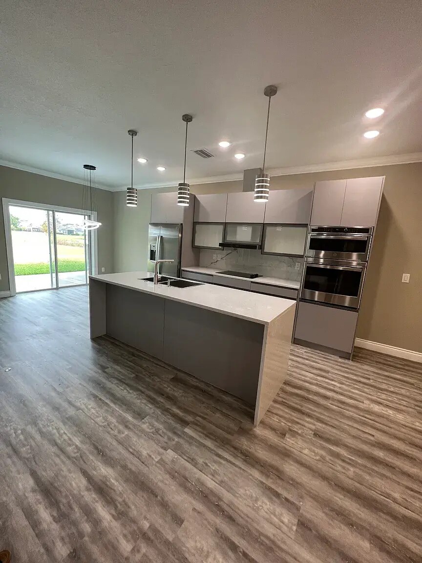 Building Photo - 1830 Brentwood Ct