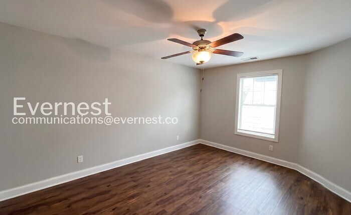 Building Photo - 5344 Roosevelt Rd