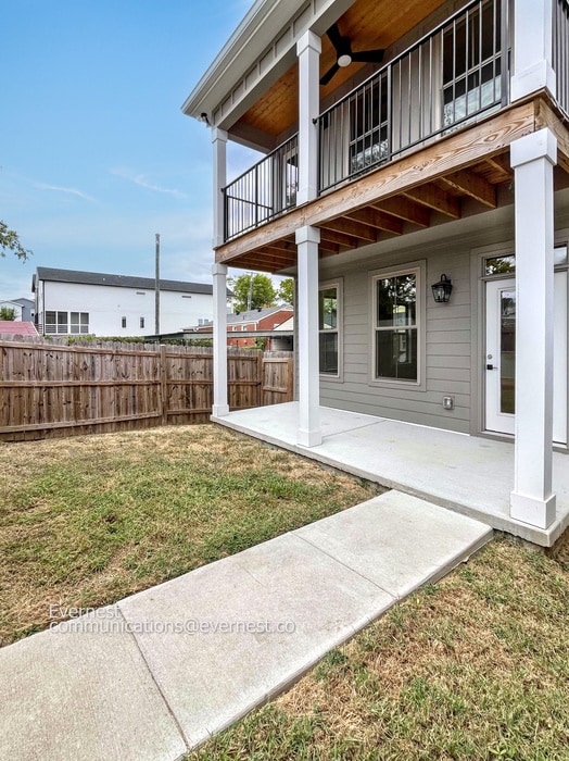 Building Photo - 1107 Walsh St