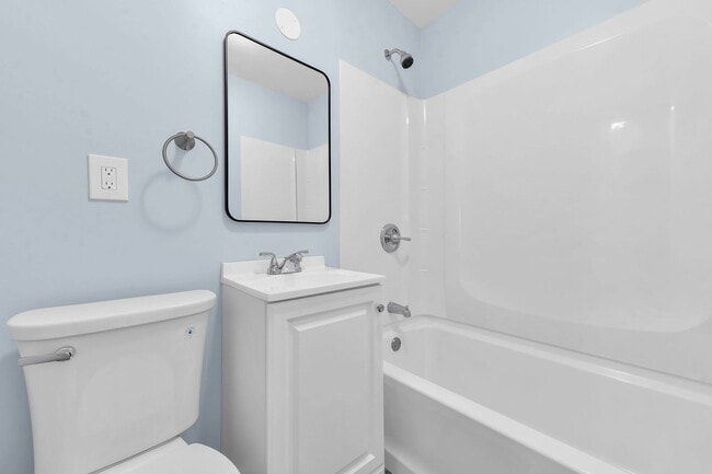 Building Photo - 118 N Kellner Rd