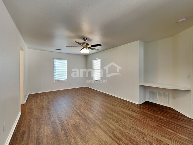 Building Photo - 17664 N 185th Ln