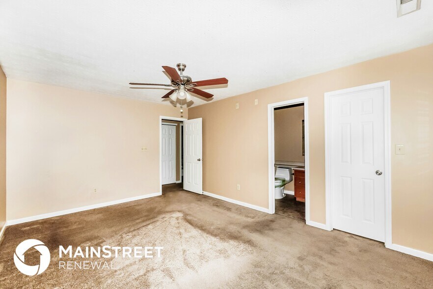Building Photo - 2525 Grand Fir Dr