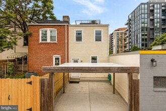 Building Photo - 1177 3rd St NE