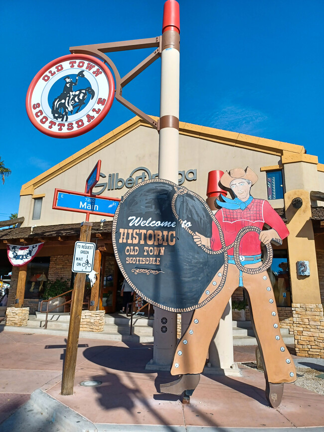 Historic Old Town Scottsdale is just minutes from the condo, with everything in Old Town in walking - 3500 N Hayden Rd