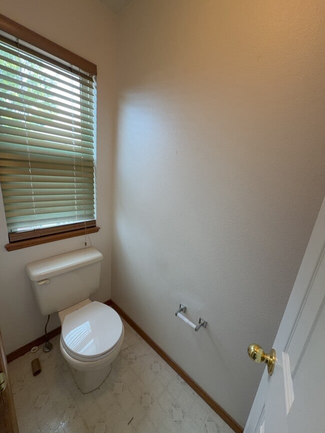 Building Photo - 2123 Fairweather Way
