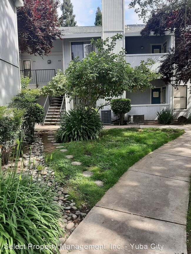 Building Photo - 5795 Springview Dr