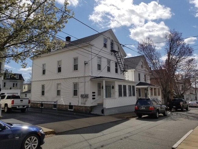 Primary Photo - 27 Dean Ave