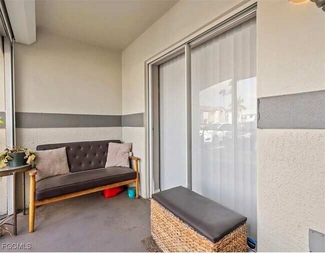 Building Photo - 3419 Winkler Ave