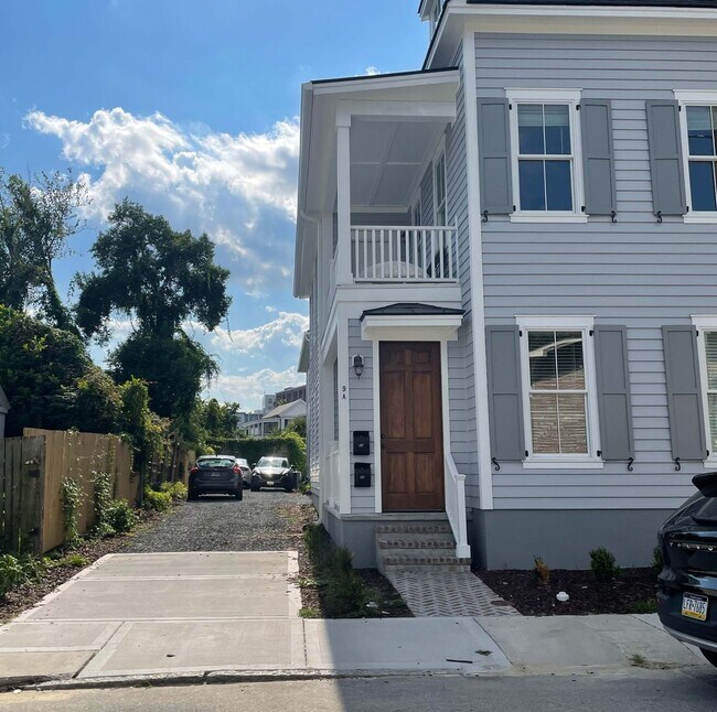 Building Photo - 9 Hanover St