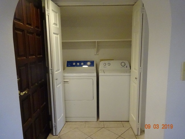 Building Photo - 10410 N Cave Creek Rd