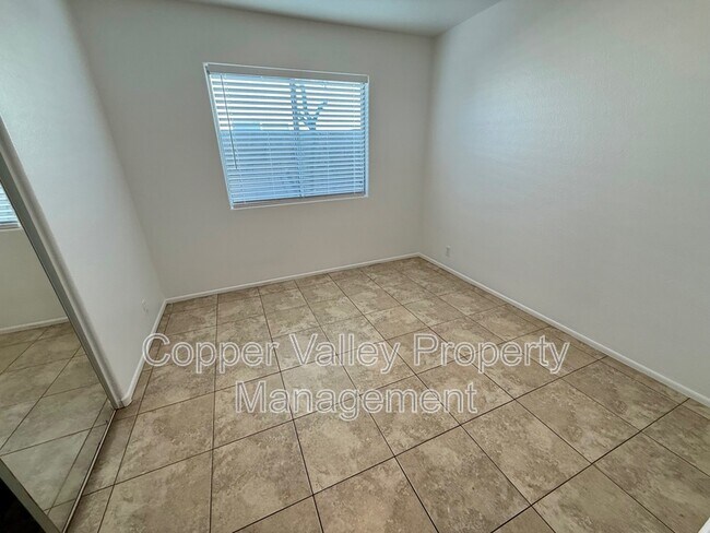 Building Photo - 8936 W John Cabot Rd