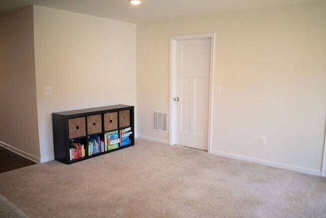 Building Photo - 2310 Avinity Ct