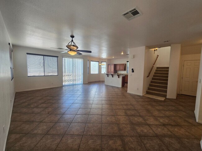 Building Photo - 9164 Craven Ave