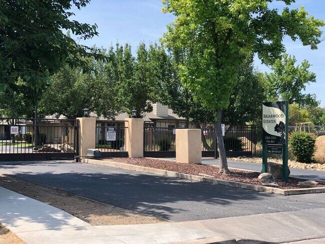 Building Photo - 2348 Pinedale Ave