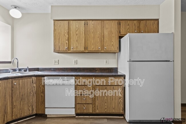 Building Photo - 3186 Beaver Creek Dr