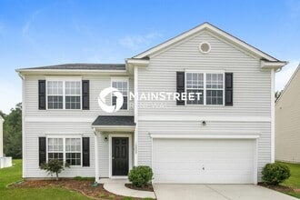 Building Photo - 3 Bedroom Pet-Friendly Home in HUNTERSVILLE, NC with Main Street Renewal