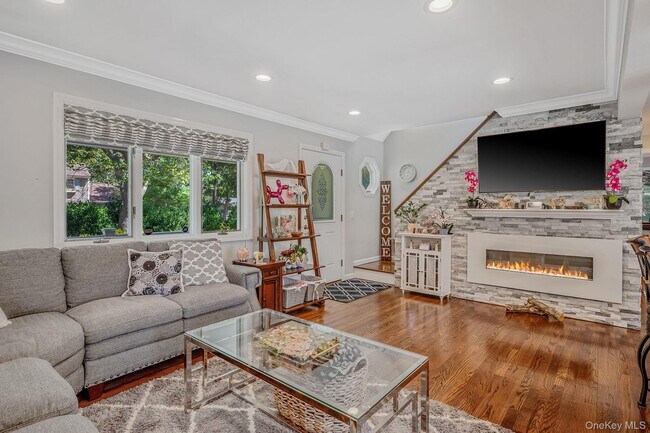 Building Photo - 8 Paynes Ln