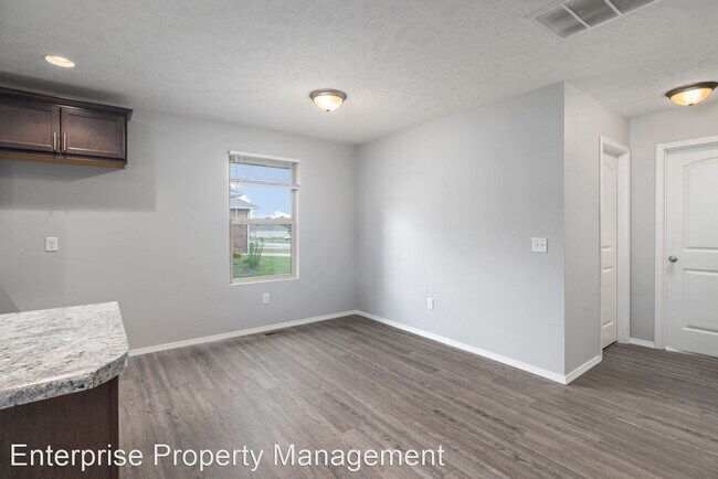 Building Photo - 3 br, 2 bath House - 406 E Stone Creek Rd