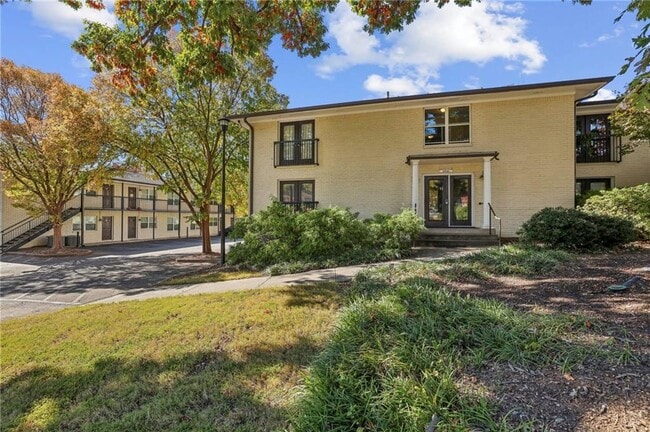 Building Photo - 48 Peachtree Ave NE