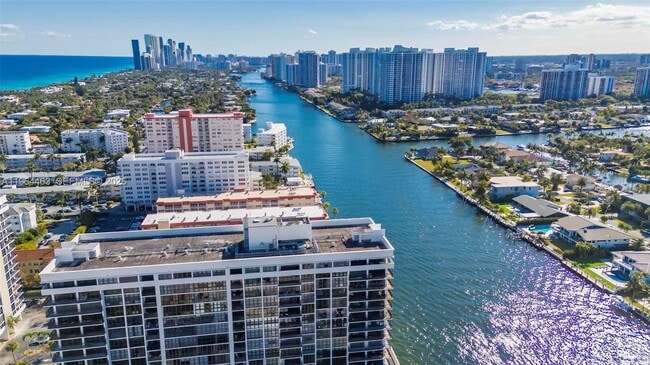Building Photo - 1985 S Ocean Dr