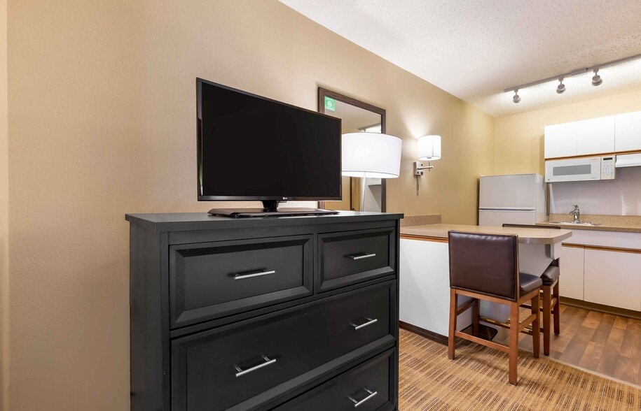 Building Photo - Furnished Studio-Washington, D.C. - Reston