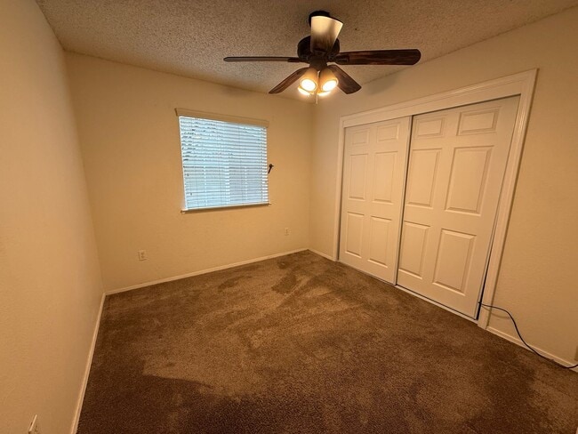 Building Photo - Charming 4-Bedroom Home in Delano!