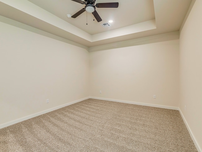 Building Photo - Captivating 3-Bed, 2-Bath Home in Charming...