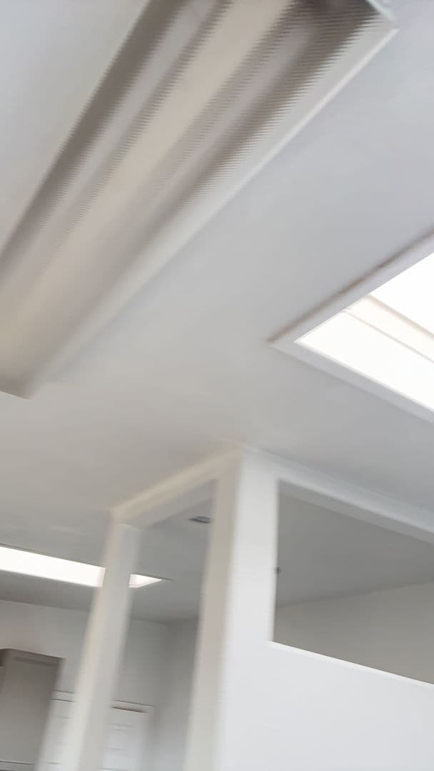 Building Photo - Cute Home