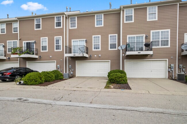 Building Photo - 226 Straughn Ln