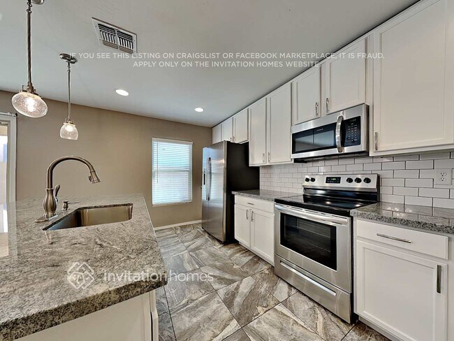 Building Photo - 16633 W Culver St